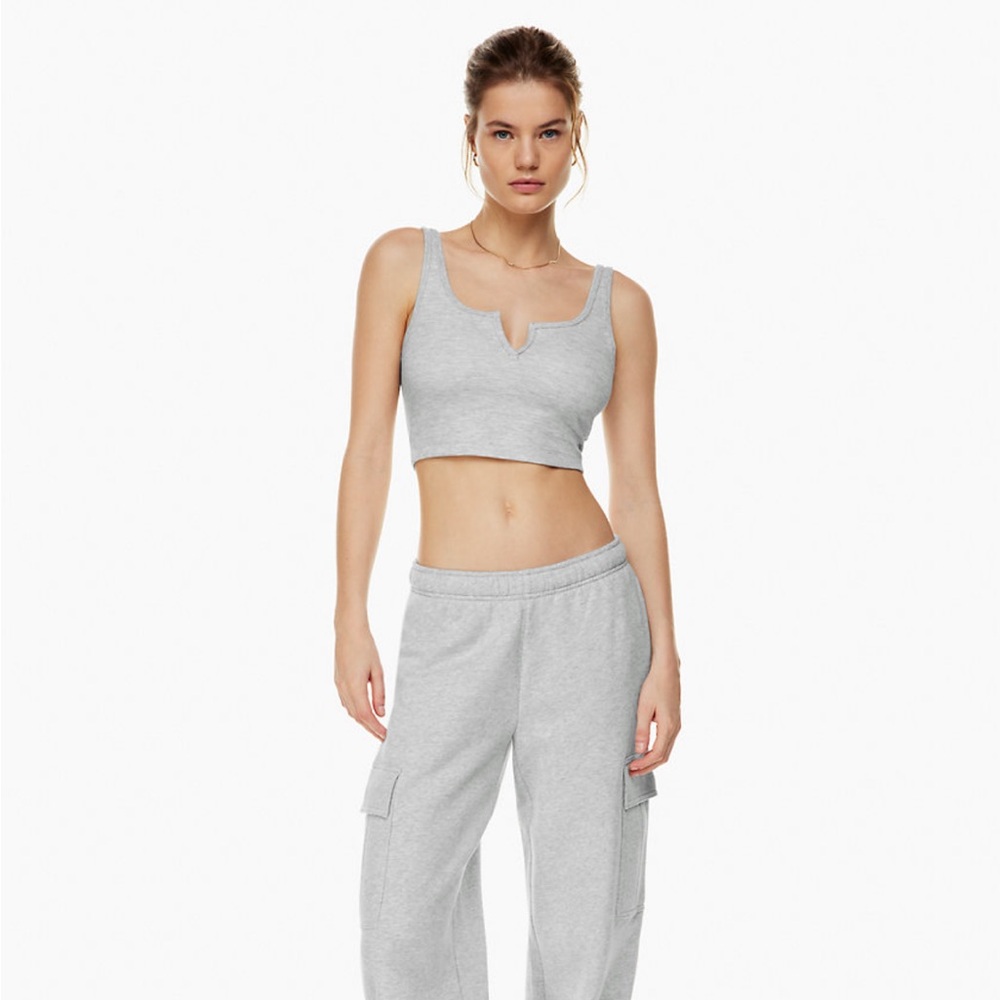 3/30$🤍 TNA | Grey waffle knit cropped tank - Picture 4 of 12